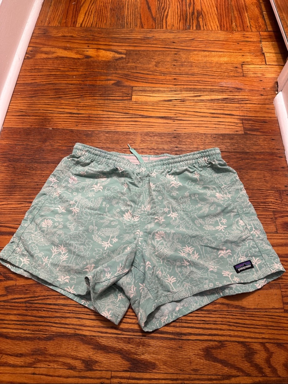 Patagonia Mint Green Floral baggies shorts